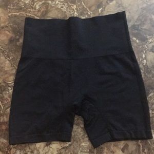 3” inseam slimming spanx shapewear